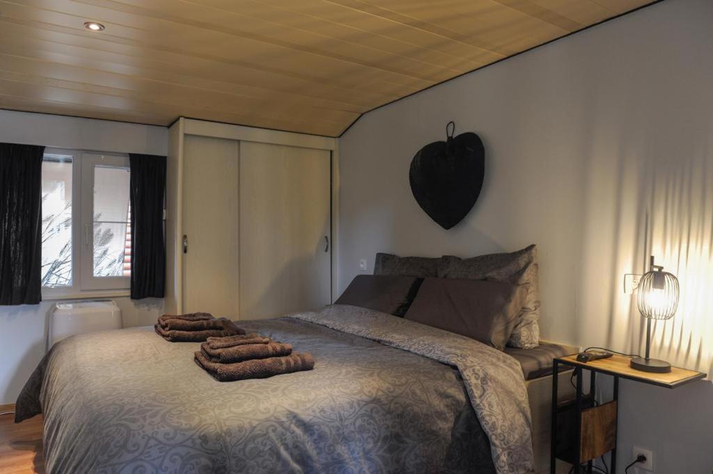 Prachtige Chalet Wabi Sabi Aan Het Water! Geel Eksteriør billede